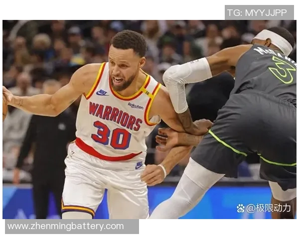 2015年NBA季后赛勇士与火箭激战回顾库里领衔的传奇对决