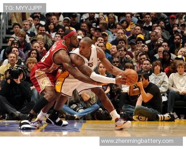 2017年法国与德国篮球对决回顾：激情四溢的赛场瞬间与精彩战术分析