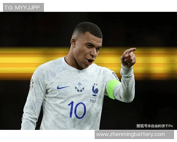 姆巴佩在世界杯赛场上的精彩表现引发全球球迷热议与期待