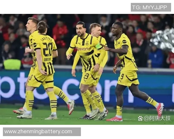 多特蒙德球迷暴力事件引发欧冠禁赛三场及50万欧罚款处罚