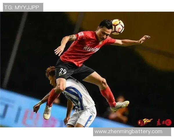 重庆与广州恒大精彩对决全场录像回放及精彩瞬间分析 重庆与广州恒大精彩对决全场录像回放及精彩瞬间分析