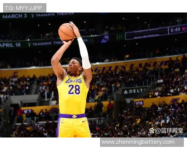 2011年湖人与黄蜂季后赛对决回顾及精彩瞬间分析