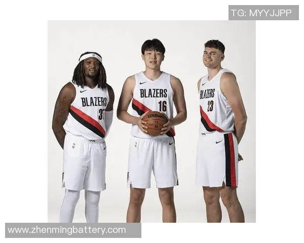 开拓者与休斯敦火箭激战正酣谁能在NBA赛场上笑到最后 开拓者与休斯敦火箭激战正酣谁能在NBA赛场上笑到最后