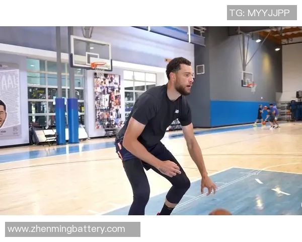 扎克拉文如何在NBA赛场上展现超凡实力与领导魅力