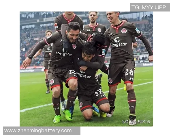 斯特堡与布尔格的激烈对决展现足球魅力与战术智慧